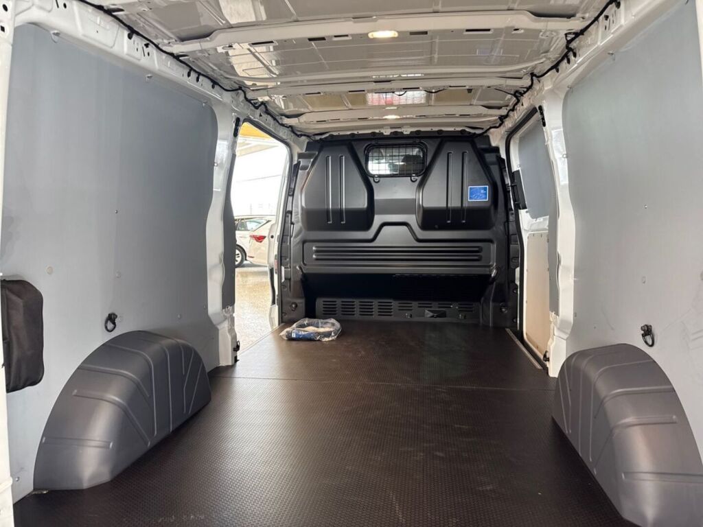 Ford Transit Custom 2026 Frozen White