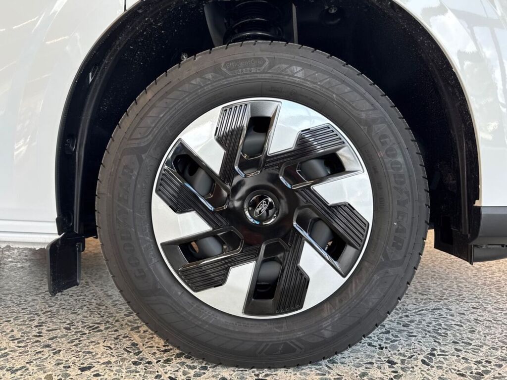 Ford Transit Custom 2026 Frozen White
