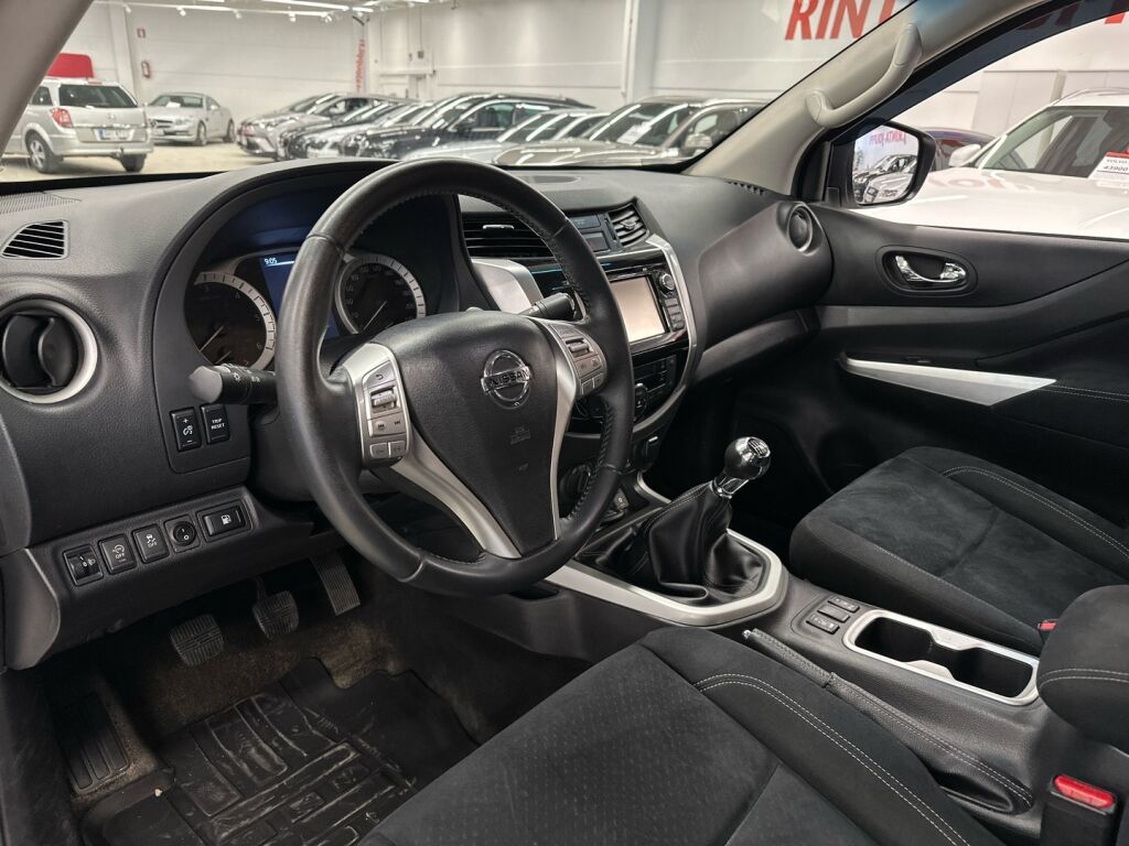 Nissan Navara 2017 Valkoinen