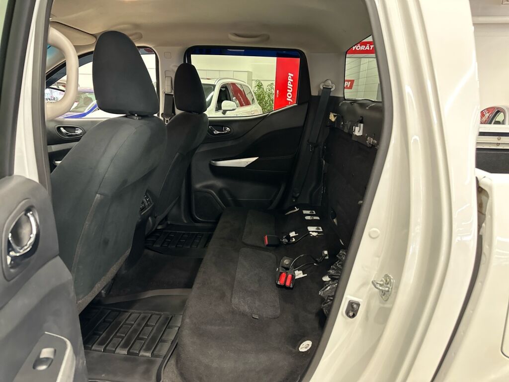 Nissan Navara 2017 Valkoinen