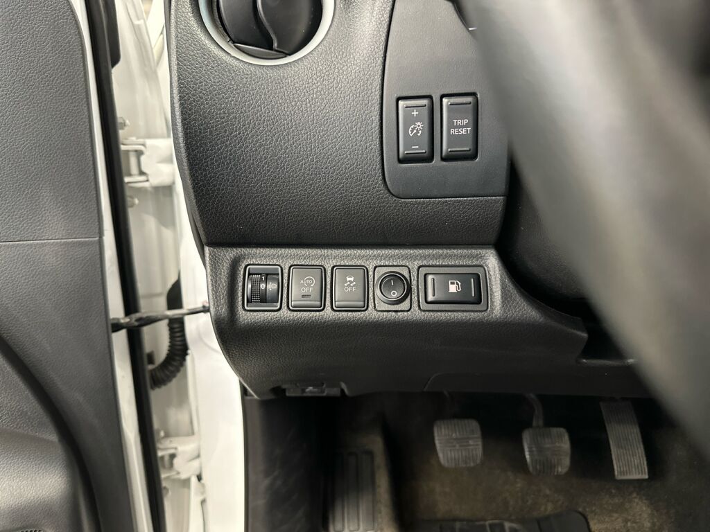 Nissan Navara 2017 Valkoinen