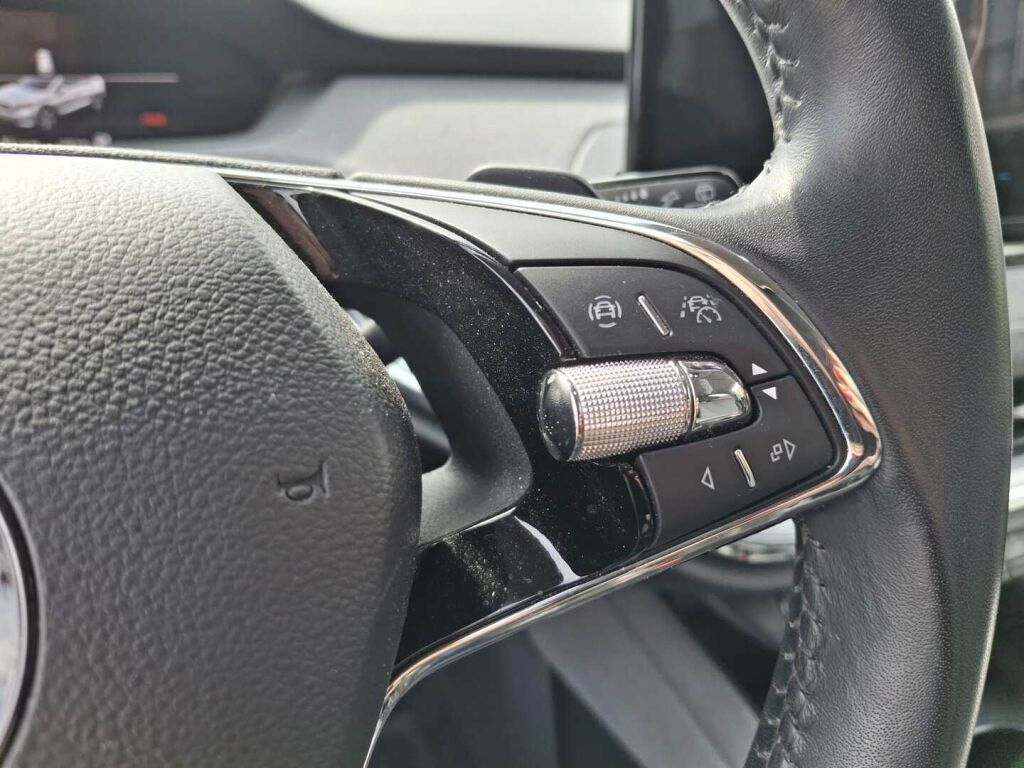 Skoda Enyaq 2022 Harmaa