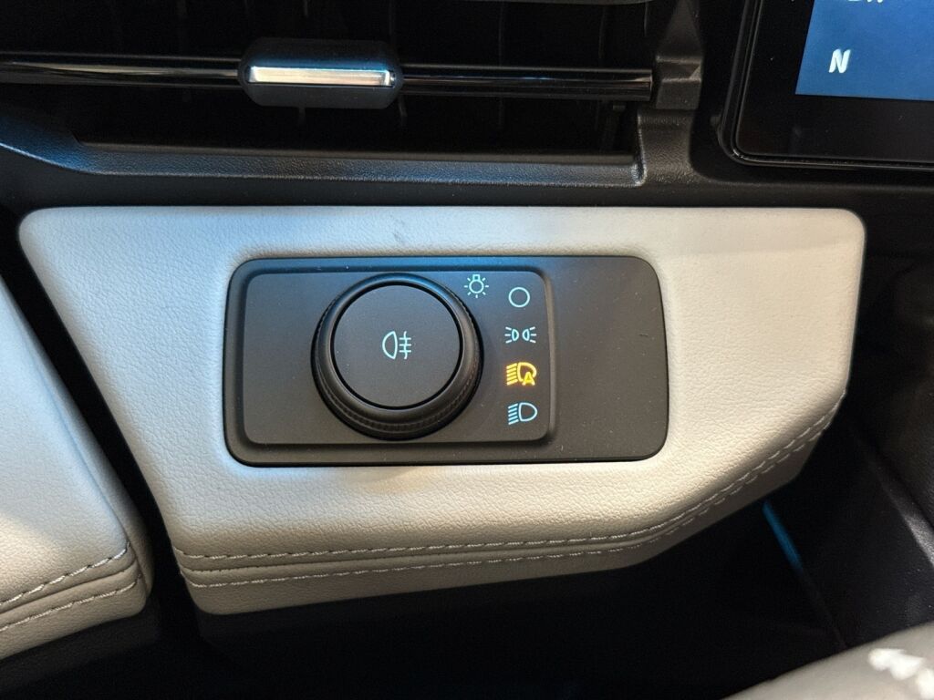 Ford PUMA GEN-E 2025 Harmaa