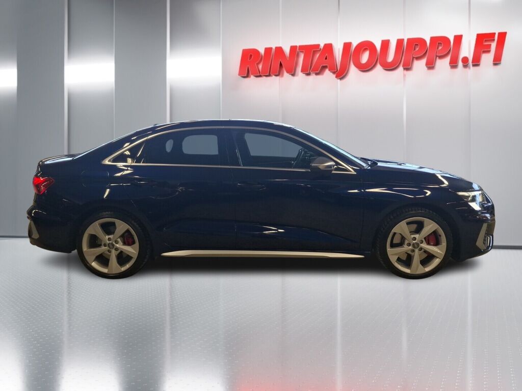 Audi S3 2024 Sininen