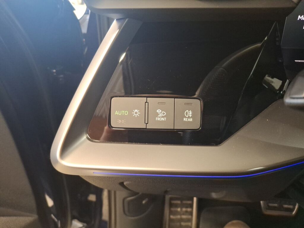 Audi S3 2024 Sininen