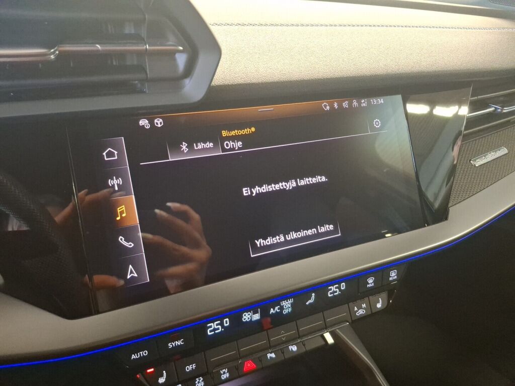 Audi S3 2024 Sininen