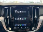 Volvo V60 2020 Musta