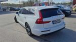 Volvo V60 2019 Valkoinen
