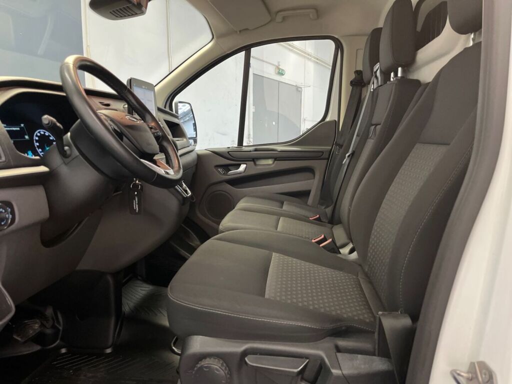 Ford Transit Custom 2023 Valkoinen/ Frozen White