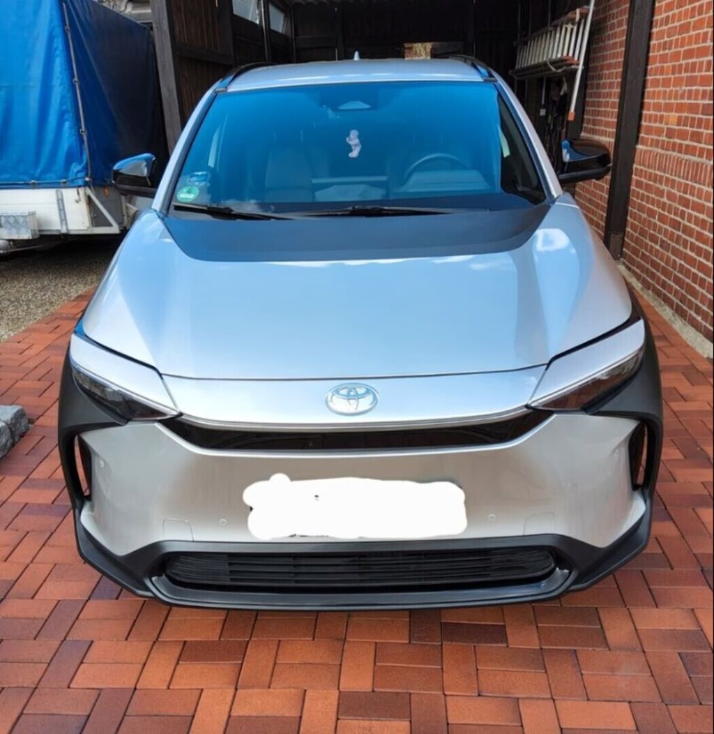 Toyota bZ4X 2023 