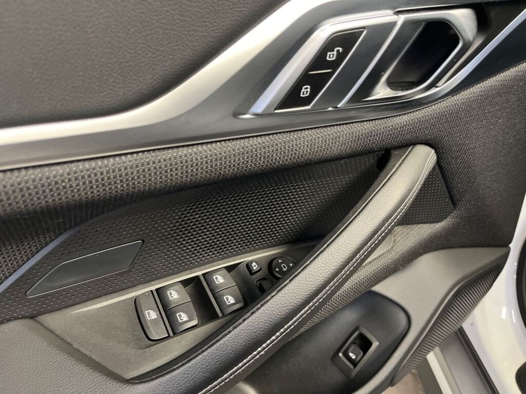 BMW i4 2023 9