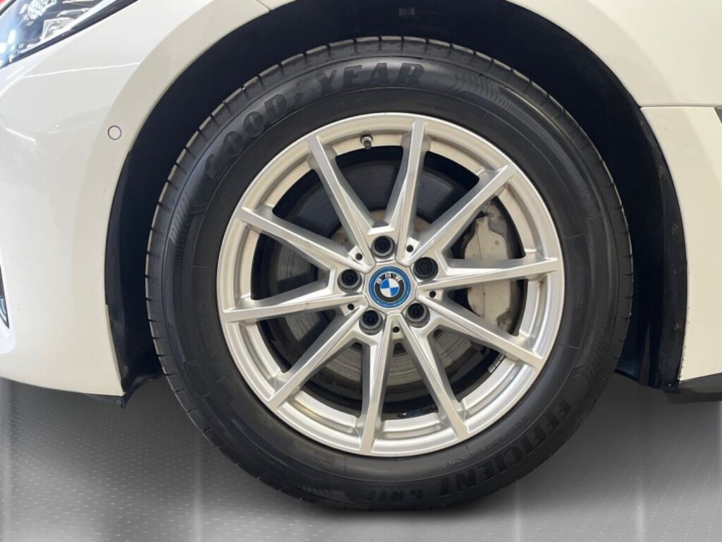 BMW i4 2023 9