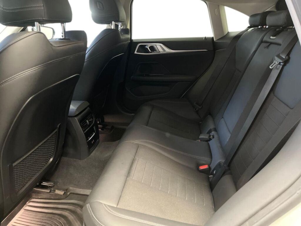 BMW i4 2023 9