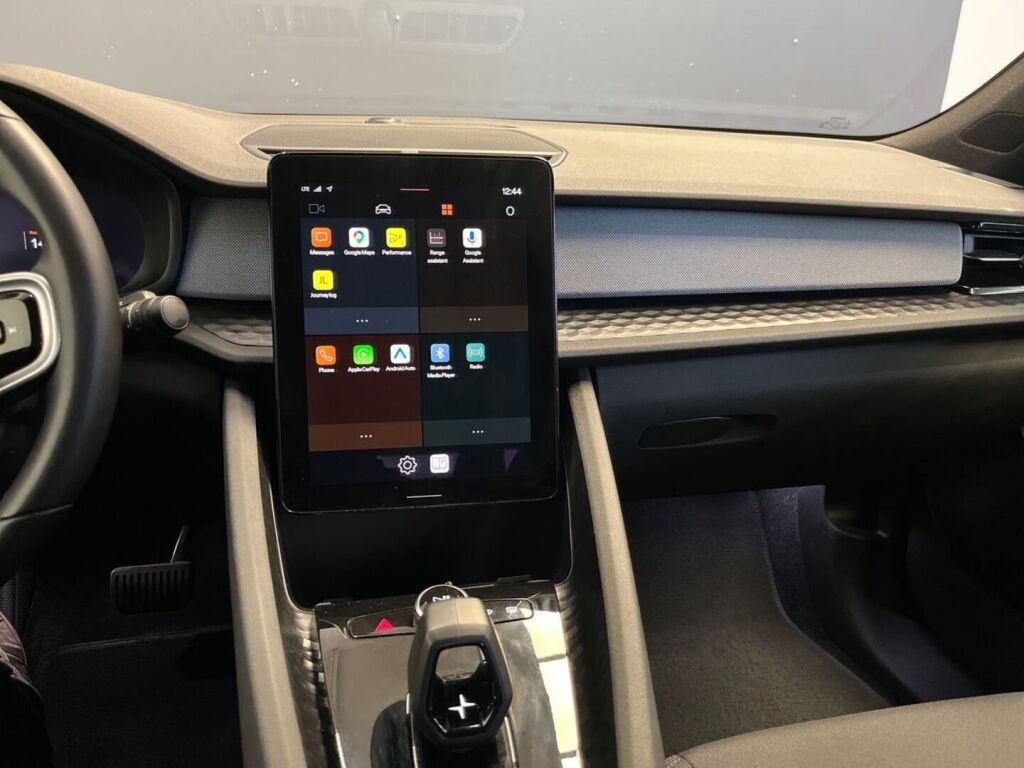 Polestar 2 2023 