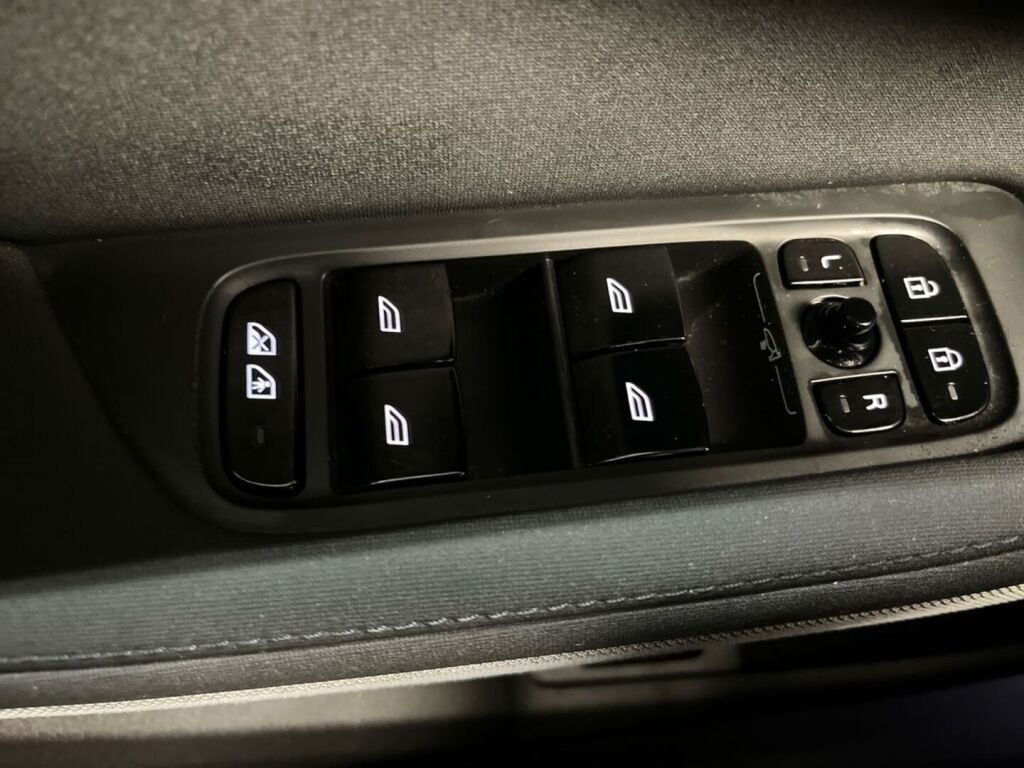 Polestar 2 2023 