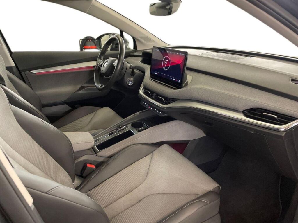 Skoda Enyaq 2022 Harmaa