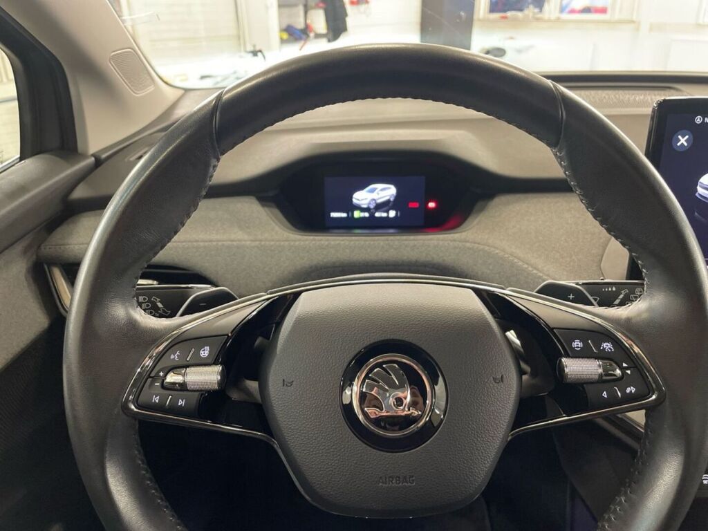 Skoda Enyaq 2022 Harmaa
