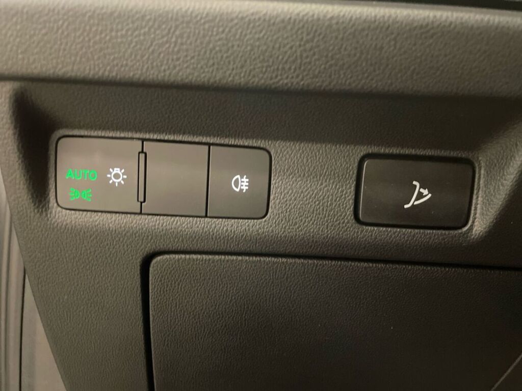Skoda Enyaq 2022 Harmaa