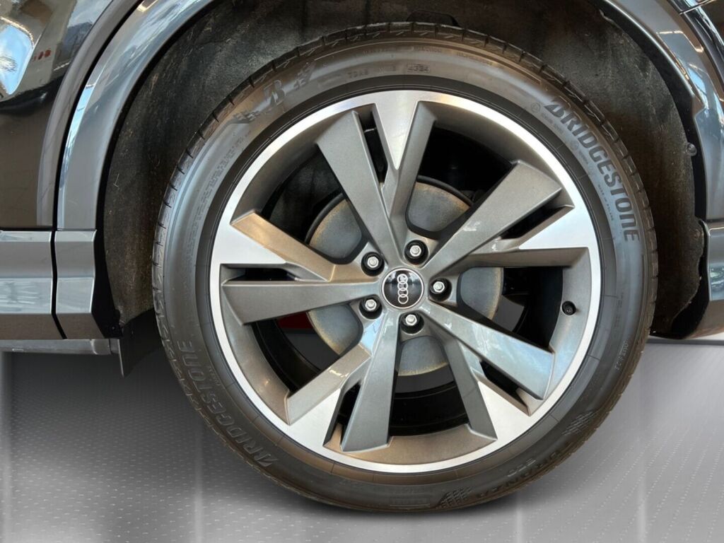 Audi Q4 e-tron 2023 