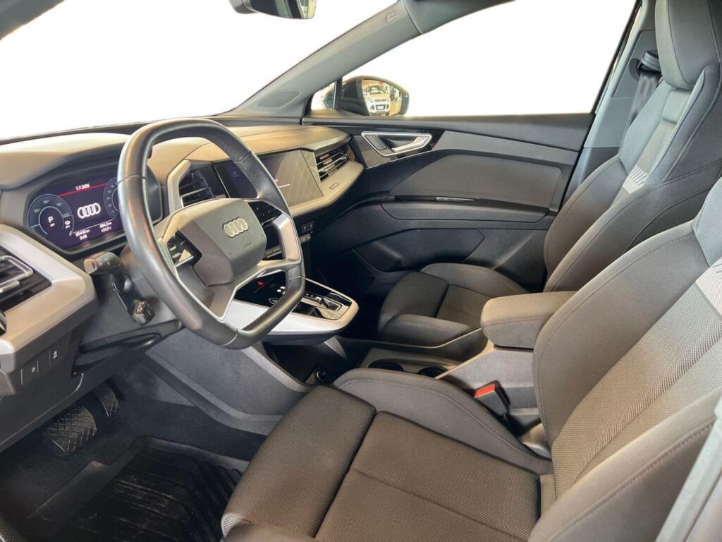 Audi Q4 e-tron 2023 