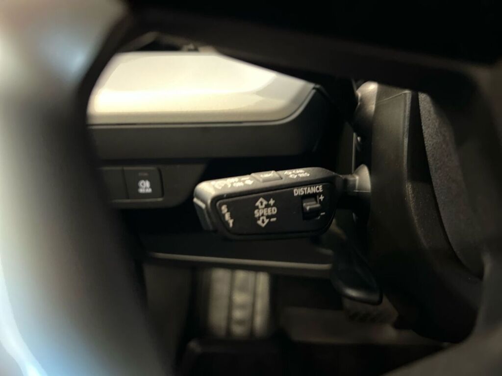 Audi Q4 e-tron 2023 