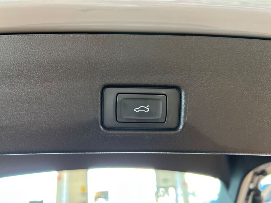Audi Q4 e-tron 2023 