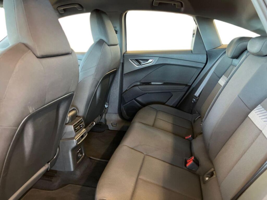 Audi Q4 e-tron 2023 