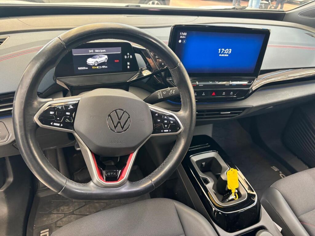 Volkswagen ID.5 2022 Valkoinen / musta katto