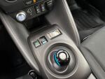 Nissan Leaf 2022 Metalli punainen