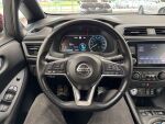 Nissan Leaf 2022 Metalli punainen