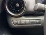 Toyota C-HR 2025 Musta