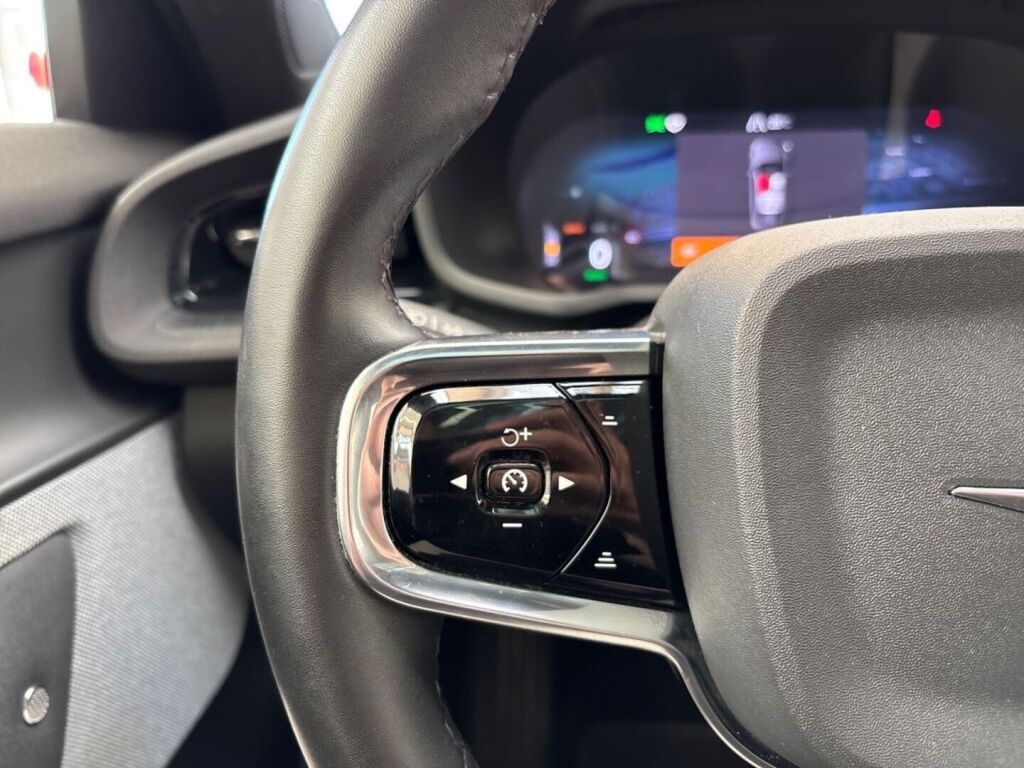Polestar 2 2021 Metalli valkoinen