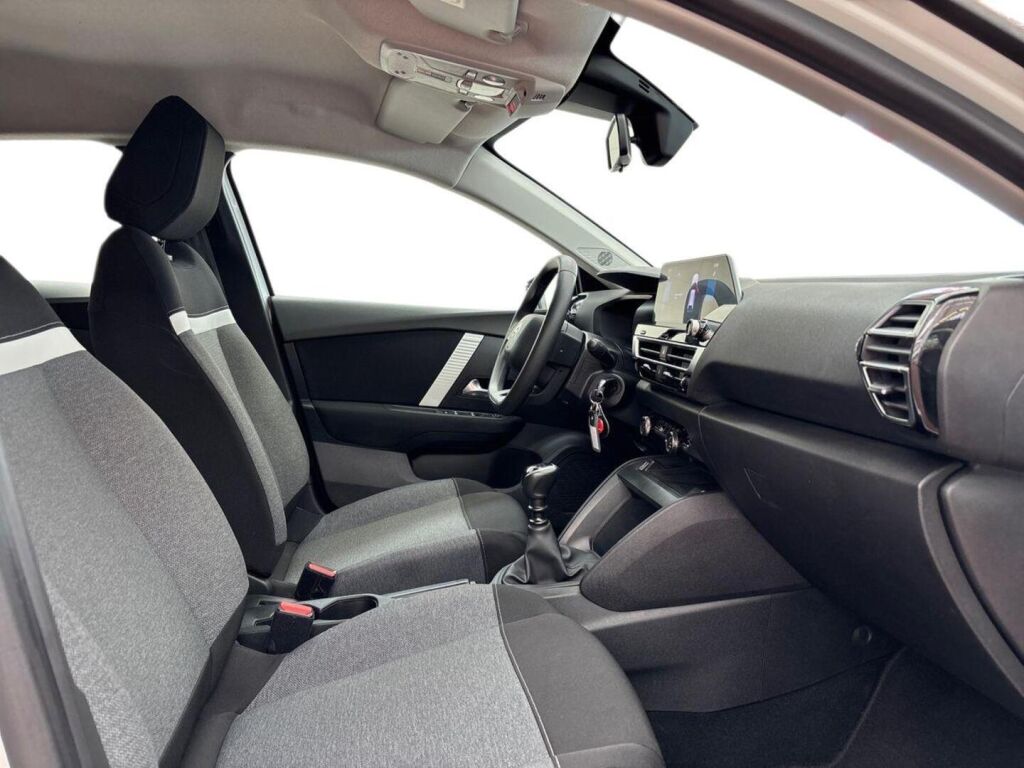 Citroen C4 2021 Valkoinen