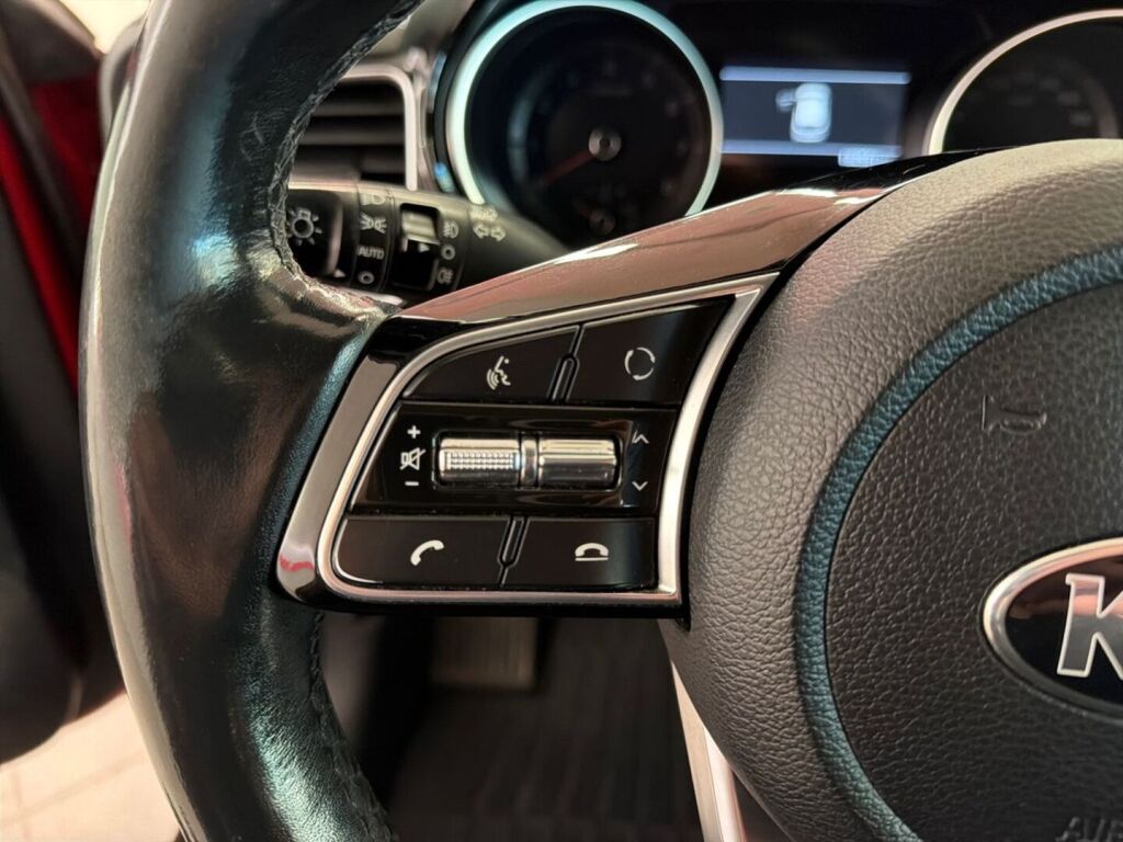 Kia XCeed 2020 Punainen