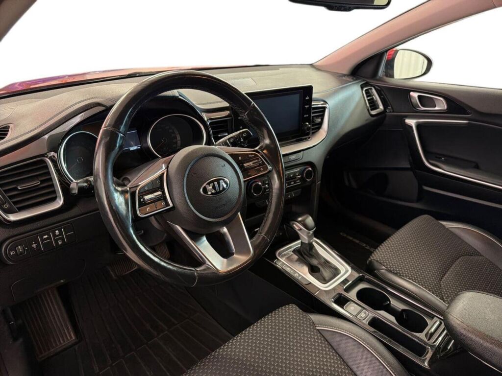 Kia XCeed 2020 Punainen