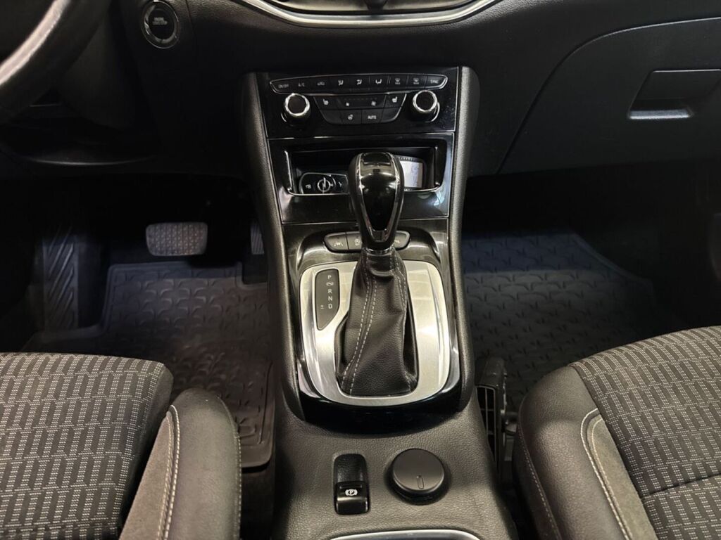 Opel Astra 2020 Hopea