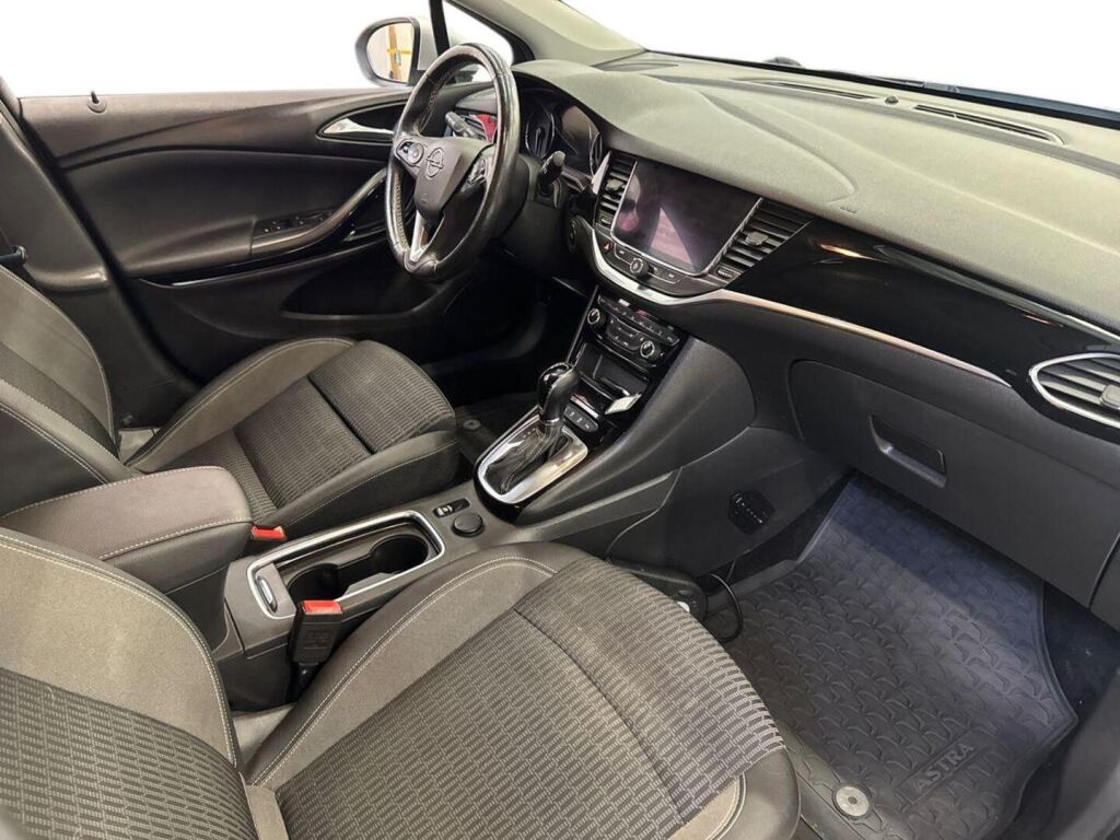 Opel Astra 2020 Hopea