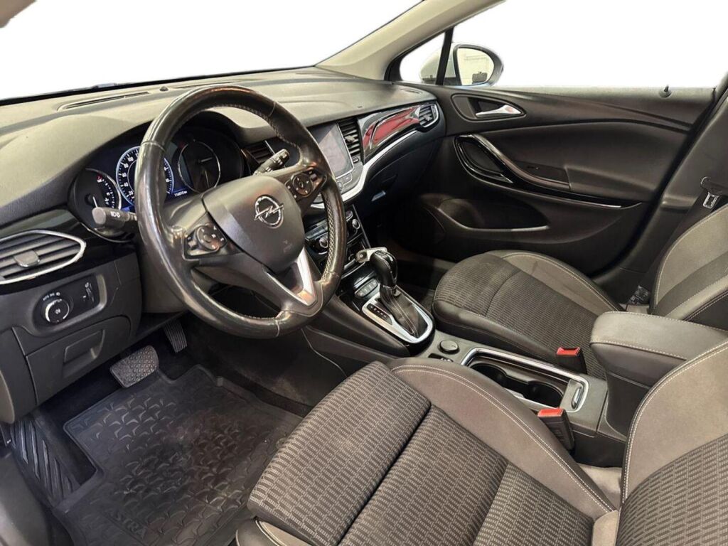 Opel Astra 2020 Hopea