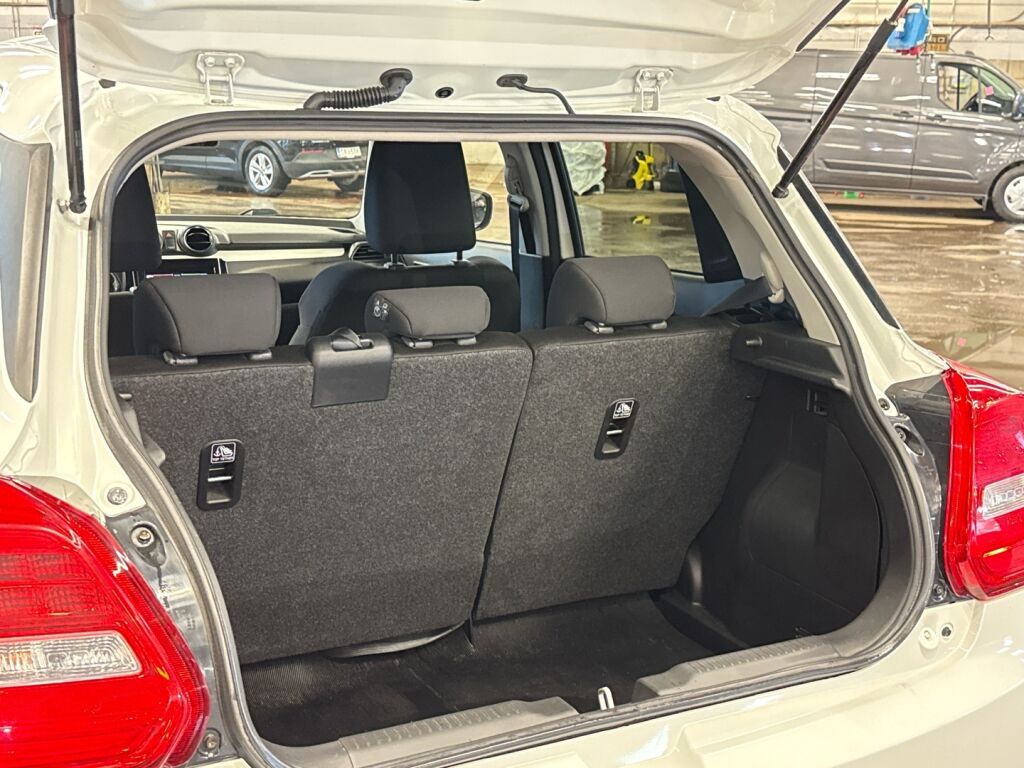 Suzuki Swift 2020 Valkoinen