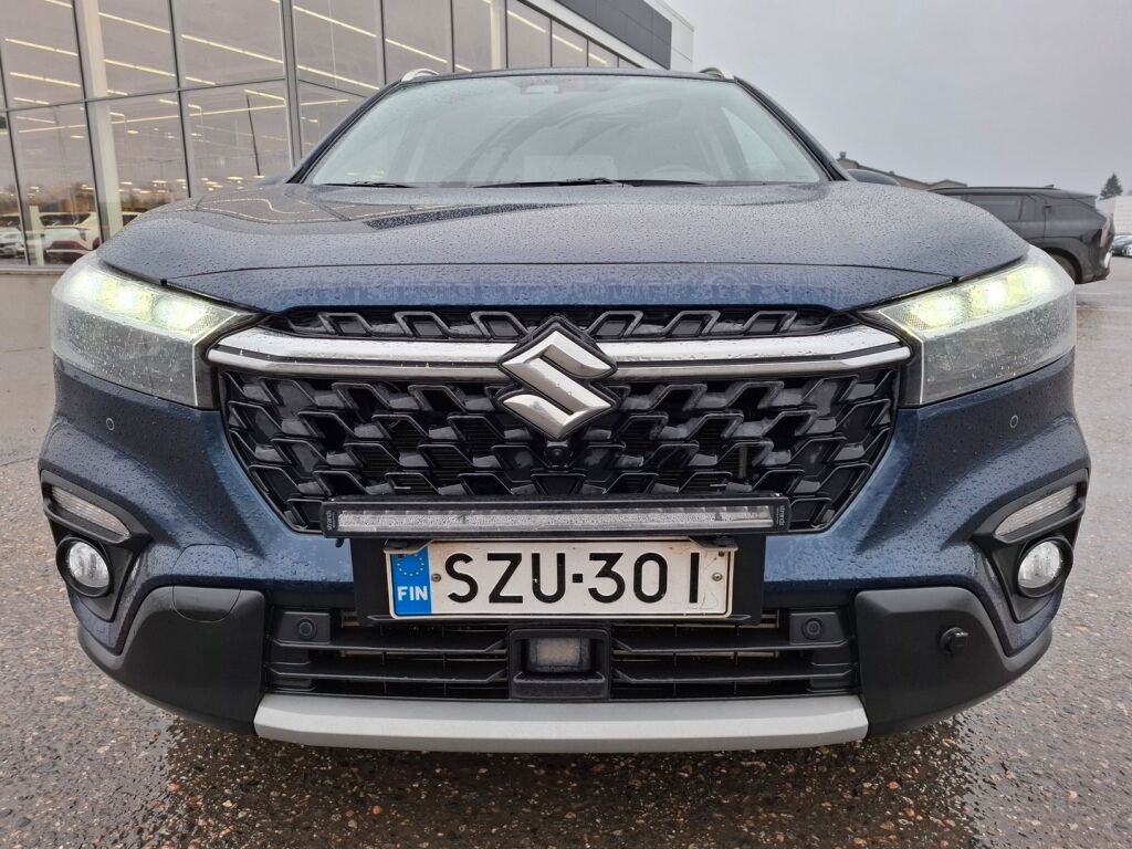 Suzuki S-Cross 2022 Sininen