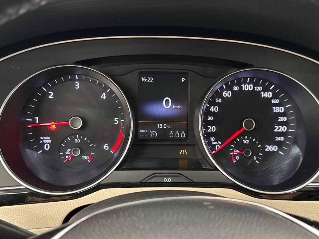 Volkswagen Passat 2015 Sininen