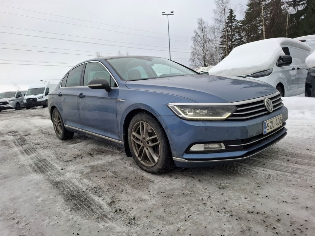 Volkswagen Passat 2015 Sininen