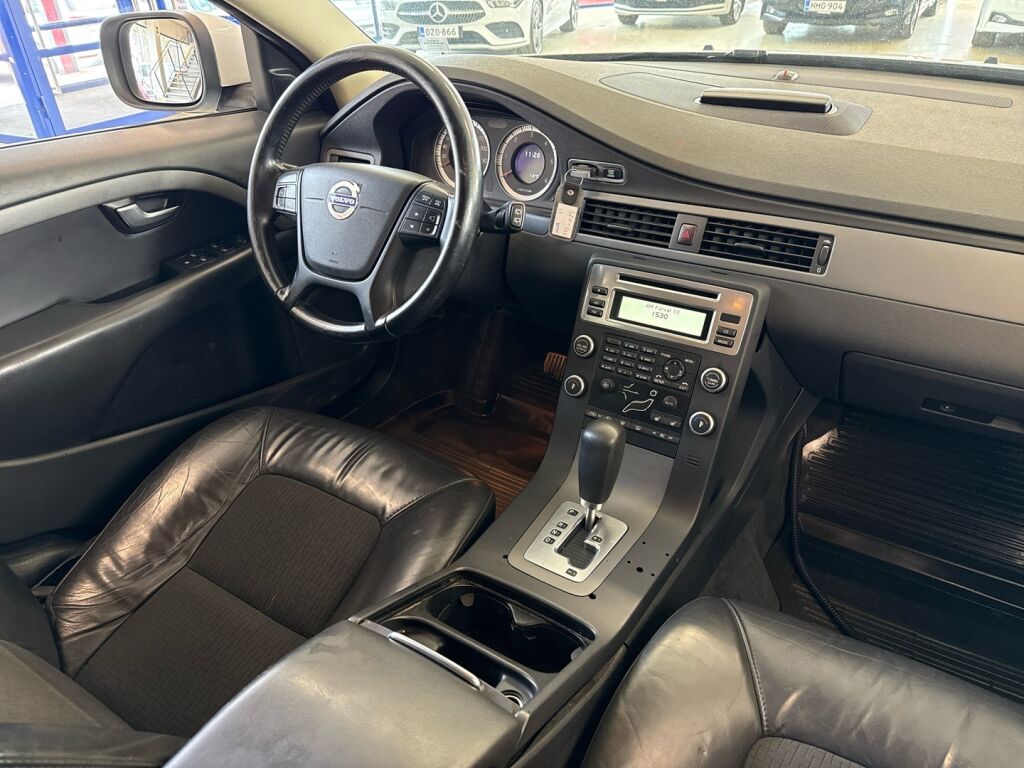 Volvo XC70 2009 Valkoinen