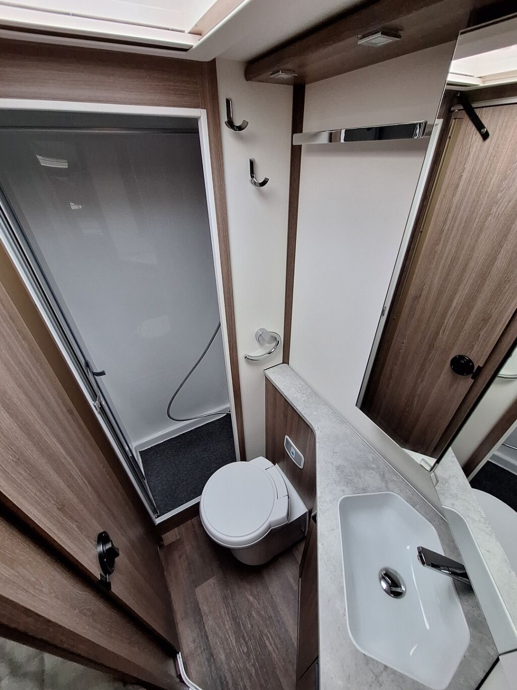 Kabe Travel Master Classic 740 LXL 2020 Valkoinen