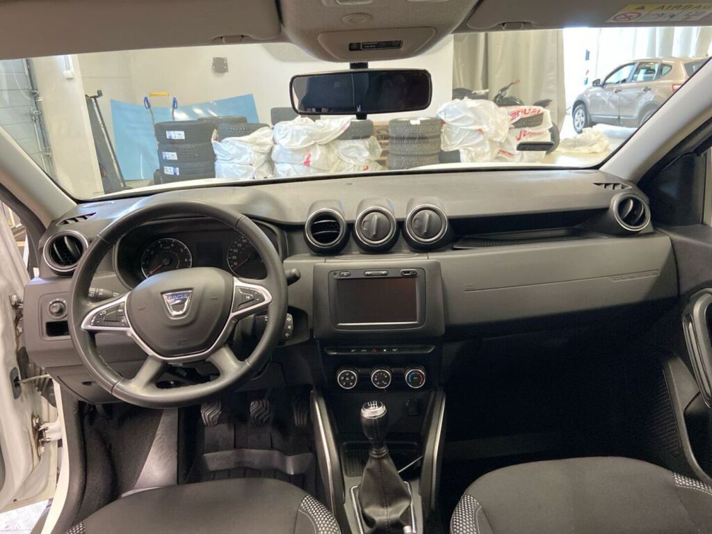 Dacia Duster 2020 Valkoinen