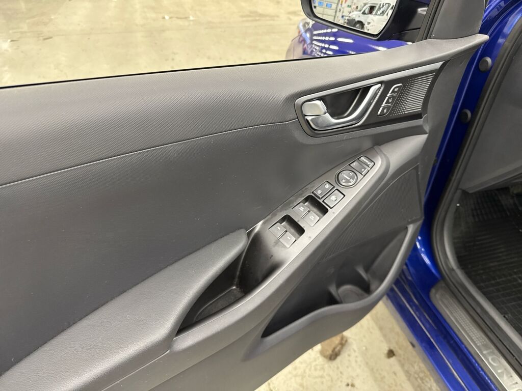 Hyundai IONIQ electric 2019 Sininen