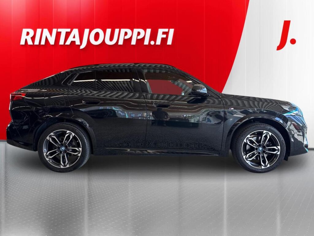 BMW iX2 2024 Musta