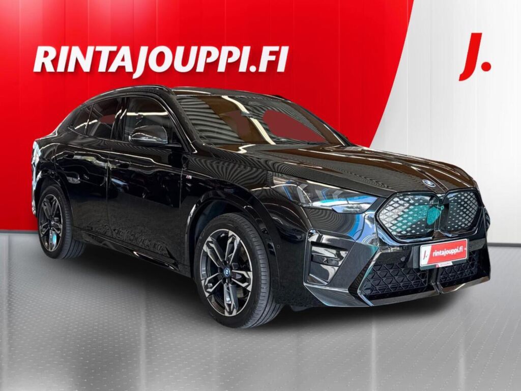 BMW iX2 2024 Musta