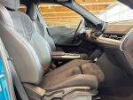 BMW iX1 2023 Sininen