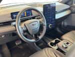 Ford Mustang Mach-E 2021 Punainen